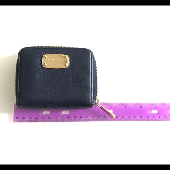 Michael Kors Wallet - Picture 3 of 4